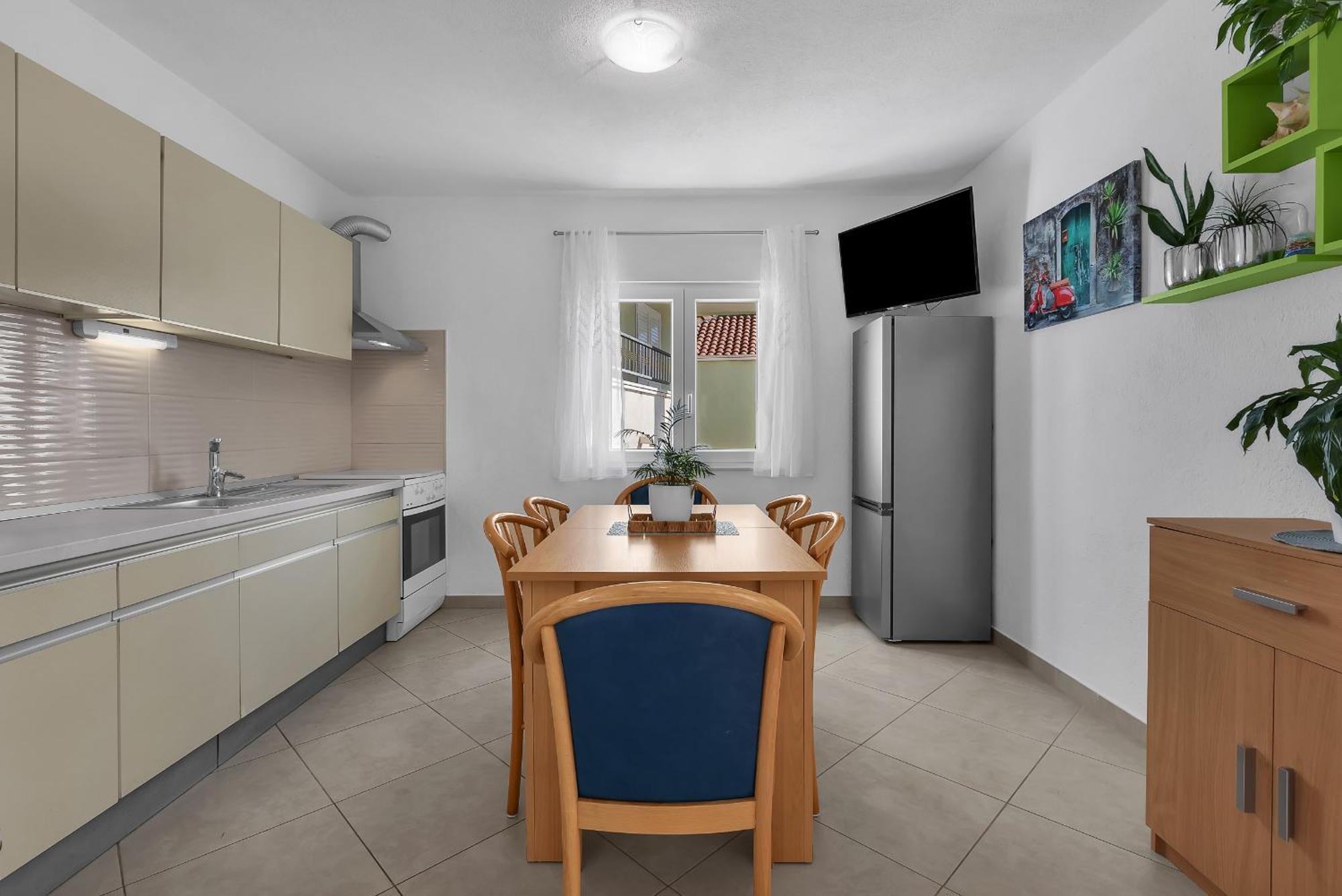 Apartments By The Sea Podgora, Makarska - 2596 Номер фото